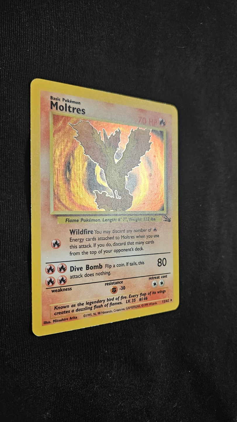 Moltres Fossil Holo Pokemon Card - photo 2