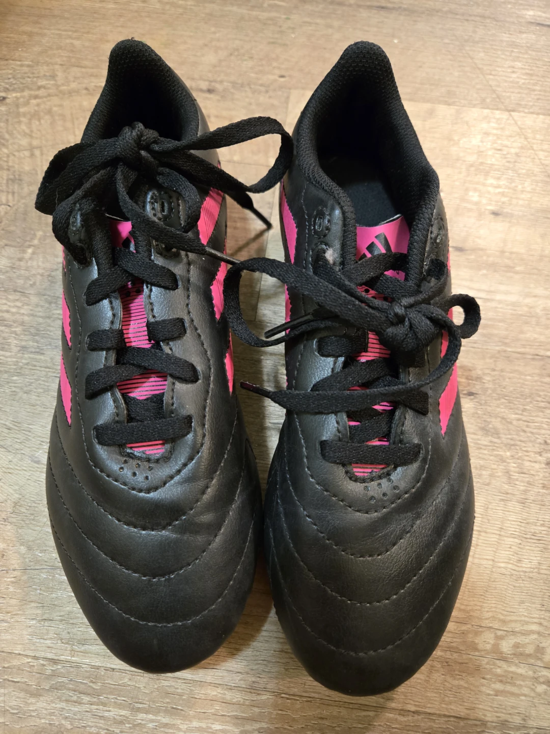 Shoes and soccer cleats - photo 2