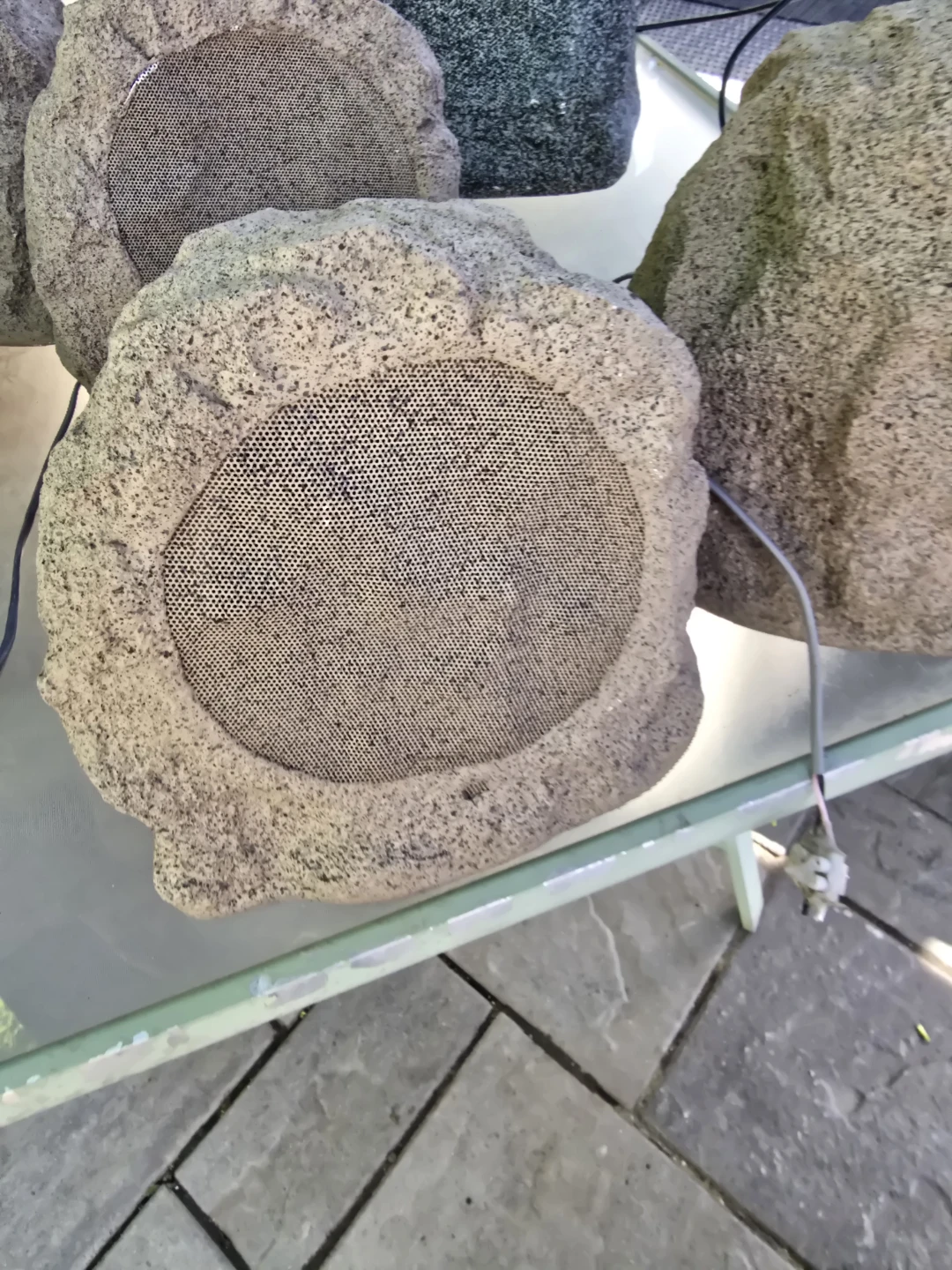 Rock Garden Speakers - Lot of 8 - photo 4