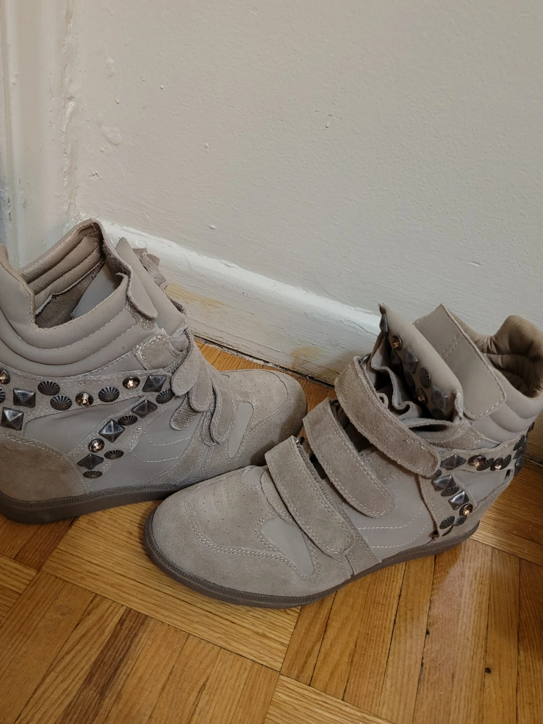 Women's Studded Wedge Sneakers - photo 4
