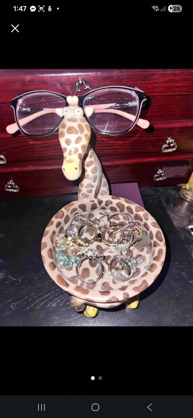Giraffe Ring Holder with Glasses Stand - photo 3