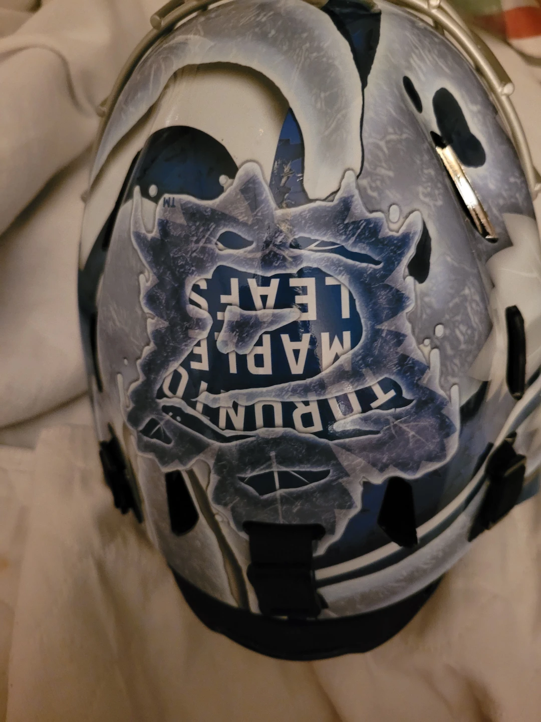 Toronto Maple Leafs Hockey Mask - photo 2