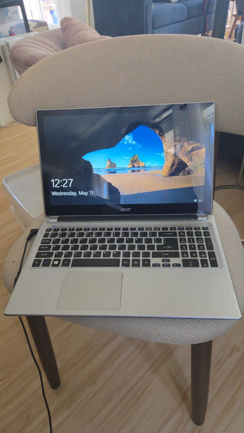 Acer Laptop - photo 2