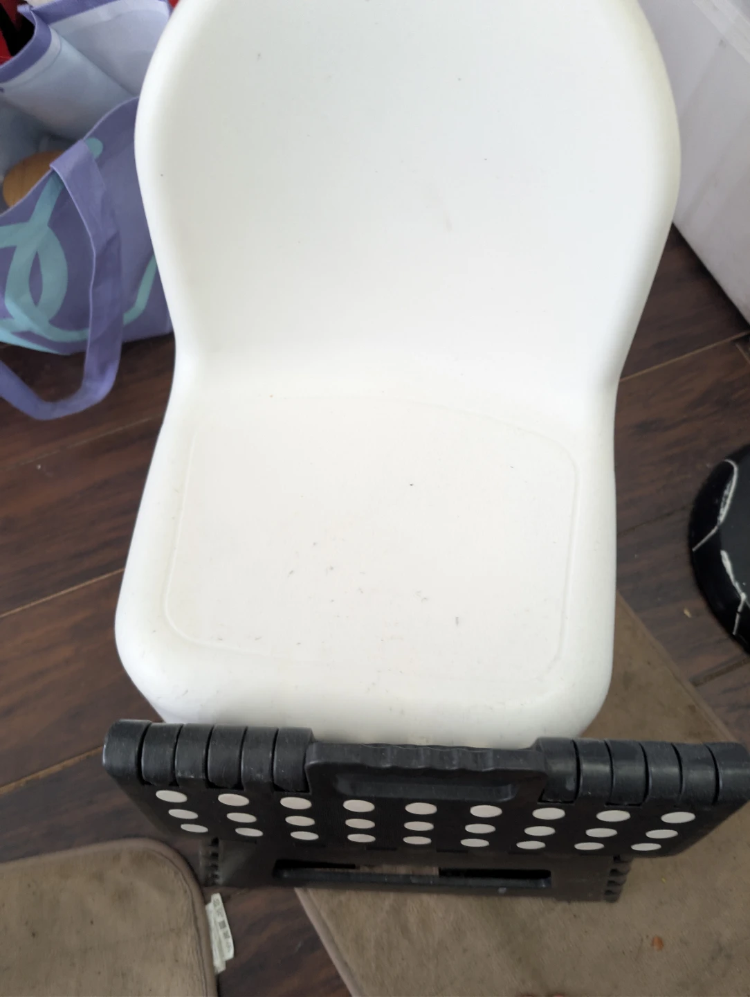White Plastic Foldable Step 2 Stool