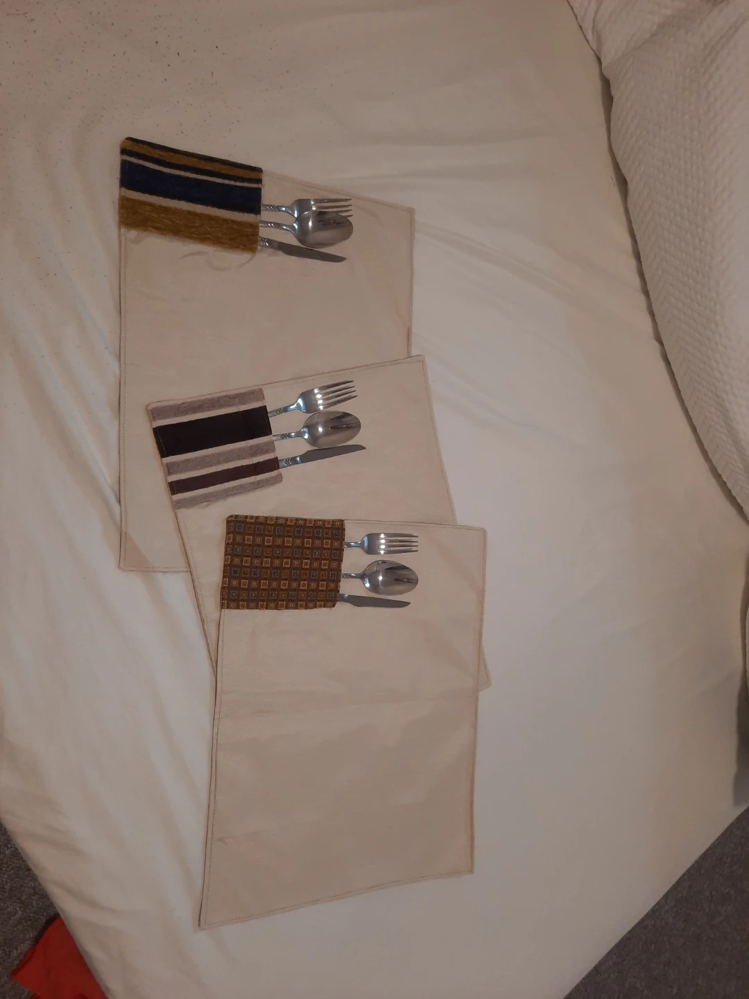 Placemats with Cutlery Pockets - - photo 4