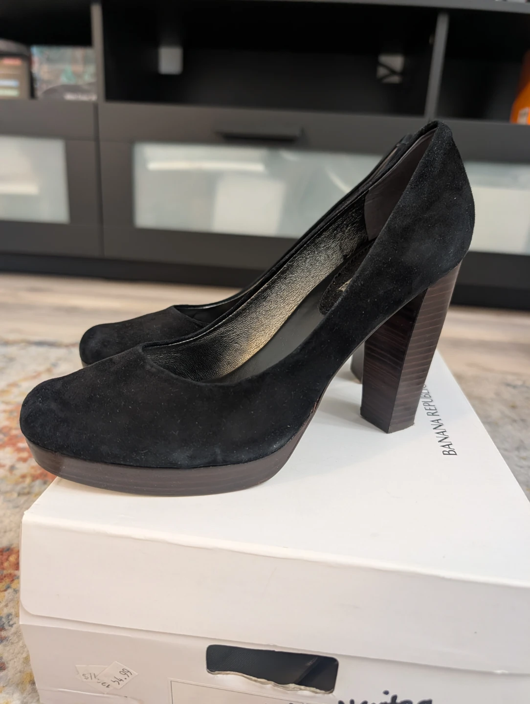 Banana Republic "Navitza" Black Suede Heels Size 7.5 - photo 2