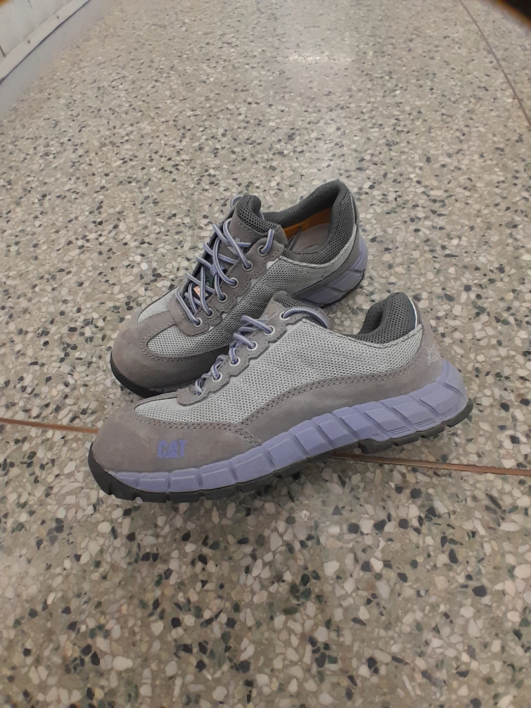 CAT Women's Grey Lace-Up Safety Shoes Size 7.5 - photo 4