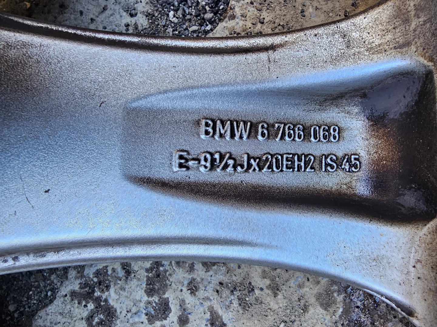 20" BMW X5 O.E.M RIM (1 ONLY) - photo 2