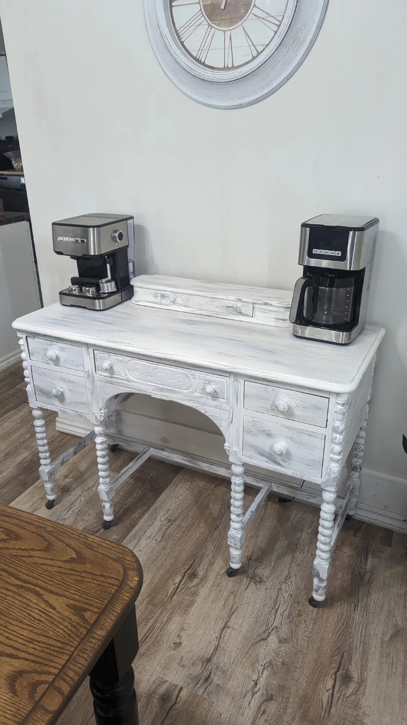 White Vintage Vanity Desk - photo 2