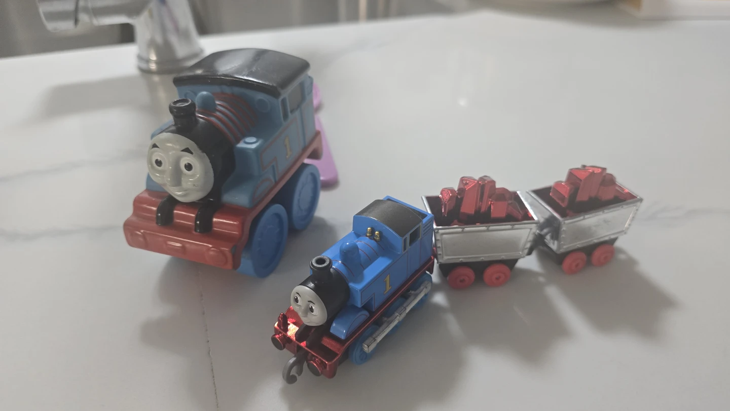 Thomas & Friends Toy Train Lot - photo 2