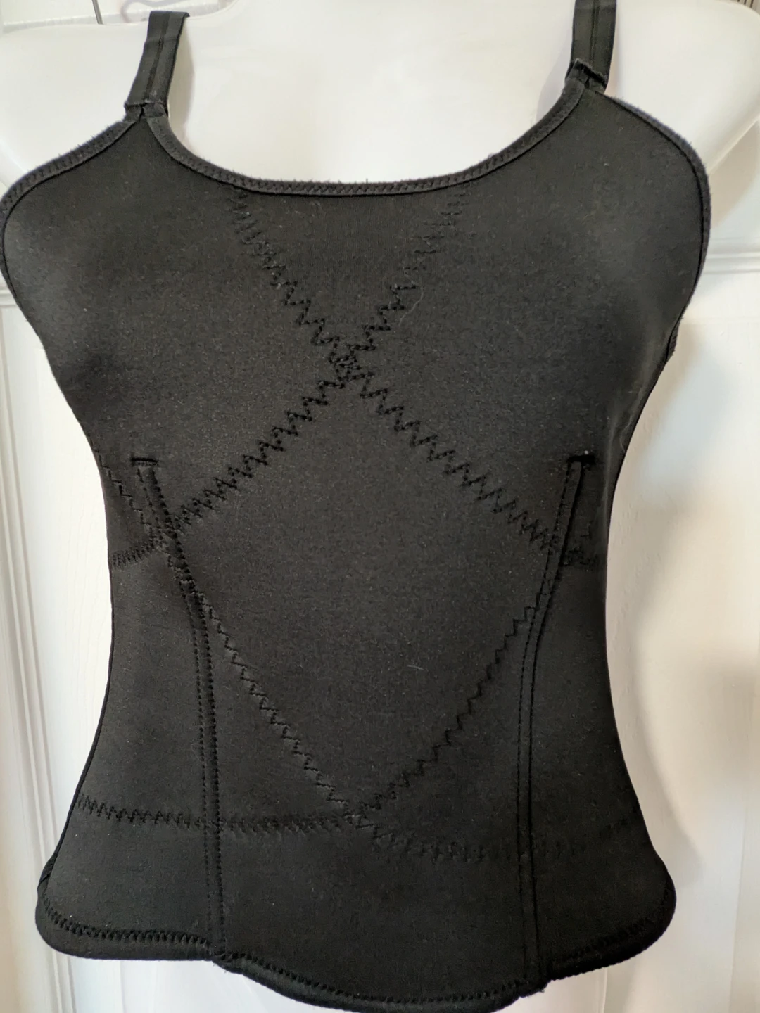 Black Compression Tank Top with Hooks - photo 2