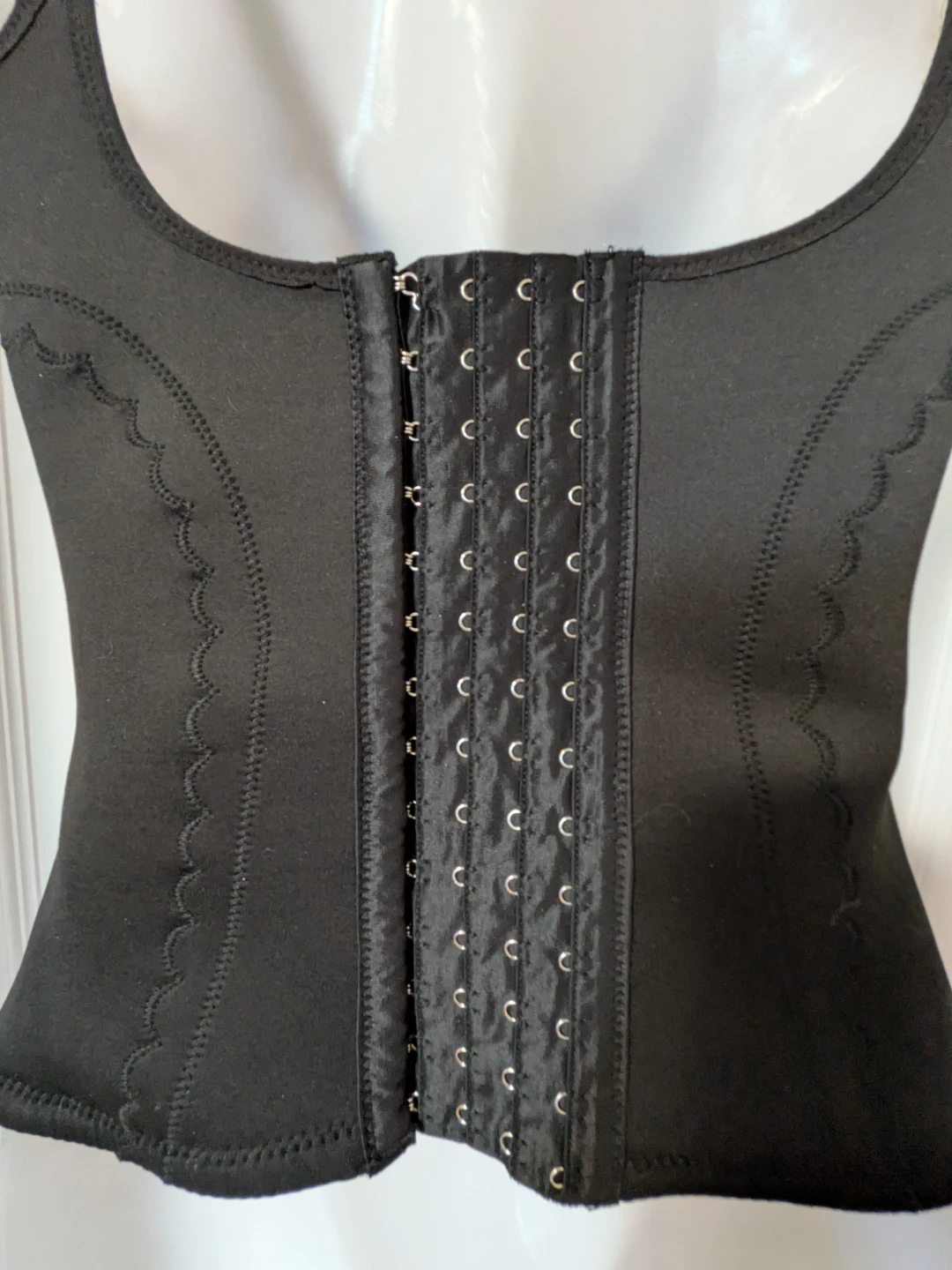 Black Compression Tank Top with Hooks - photo 4