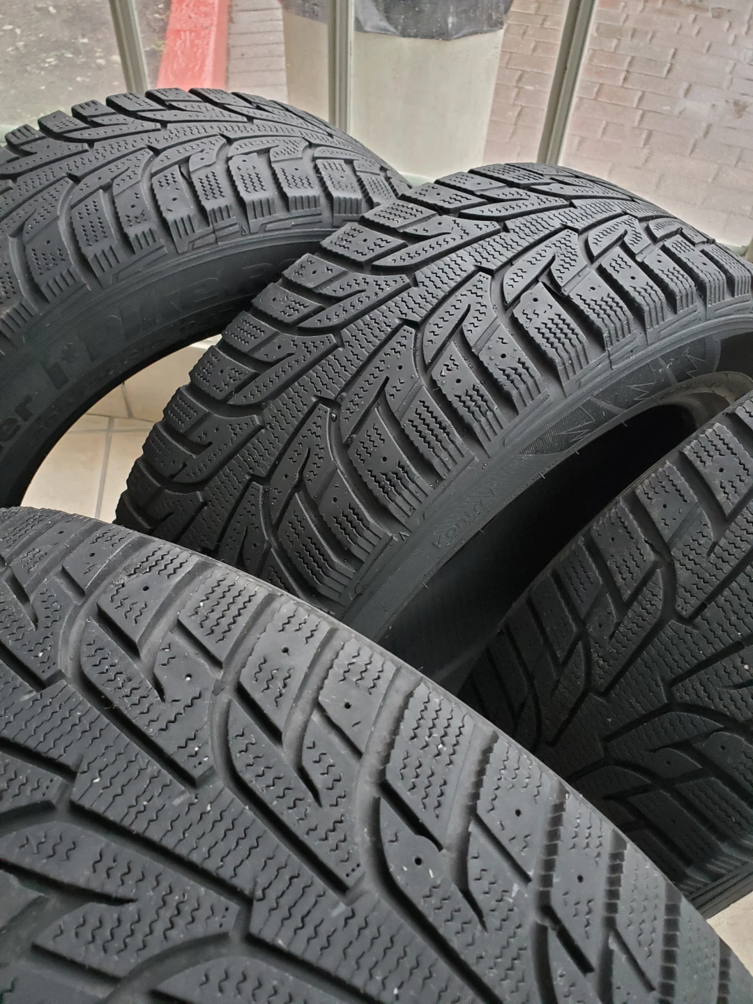 205/55/16 Hankook  i*Pike RS Winter Tires - photo 3
