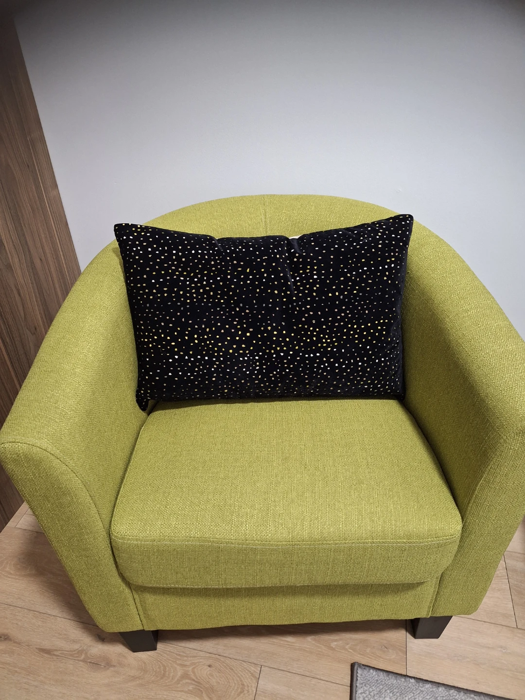 Green couch - photo 2