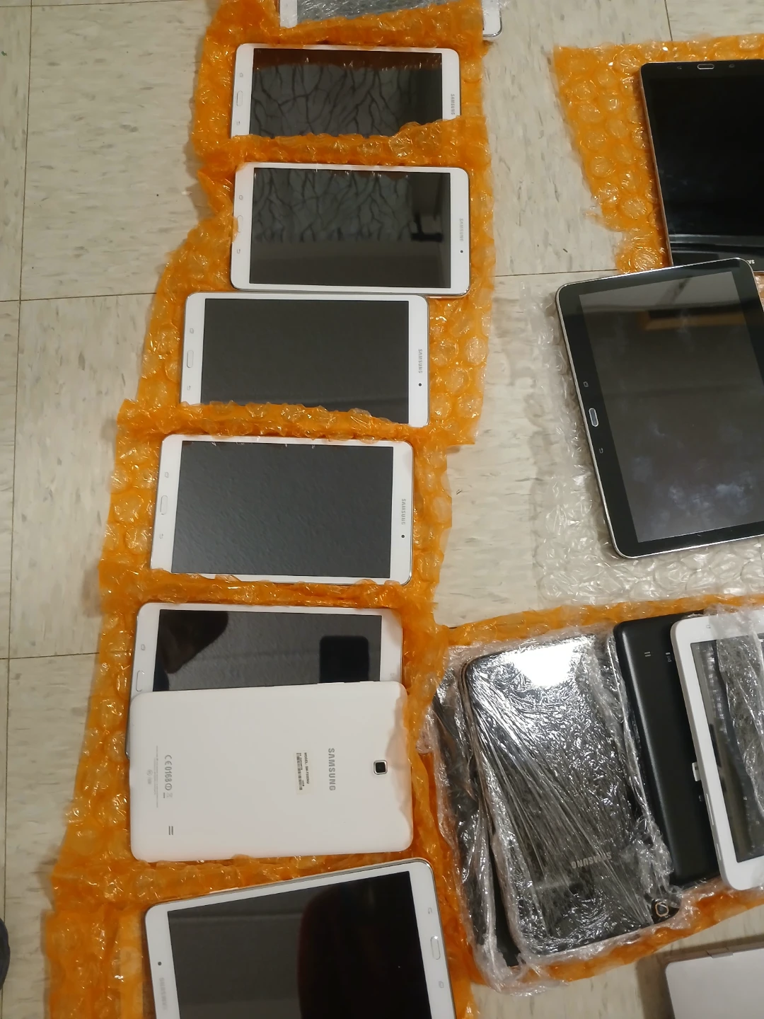 Tablettes Samsung et ordinateurs portables Dell - photo 4