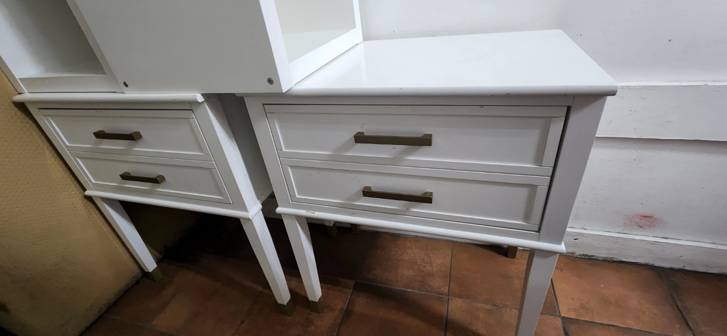 White 2-Drawer Nightstand with Gold Handles - photo 3