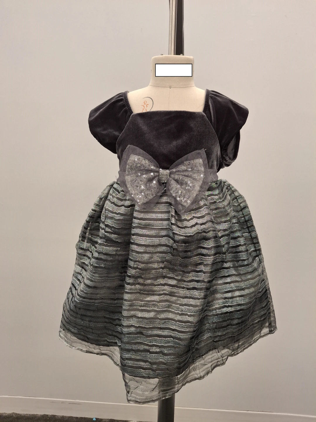 NEW Girl's dress in silver grey - size 24 months / 2T
