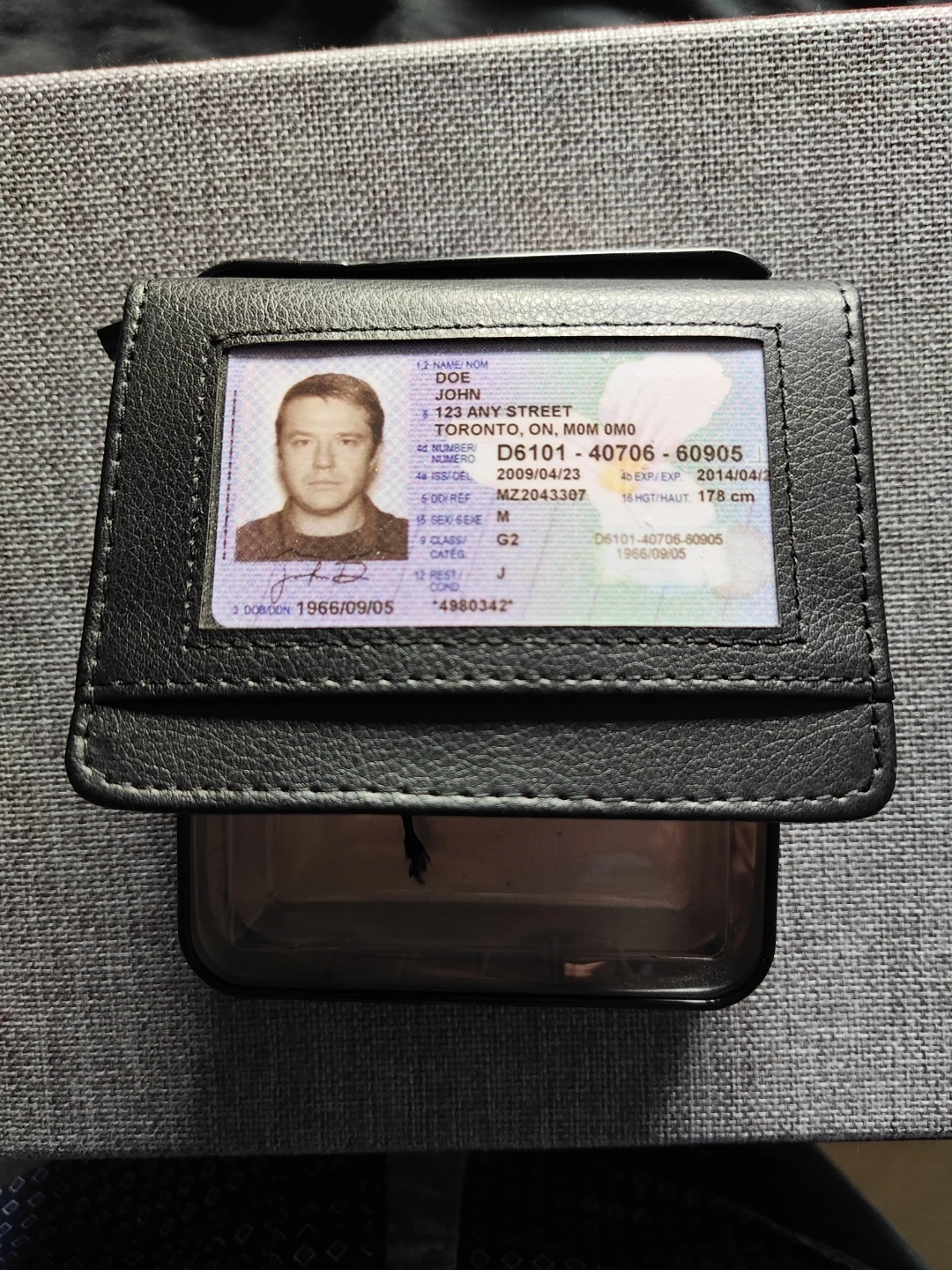 Black Zippered Card Holder Wallet
