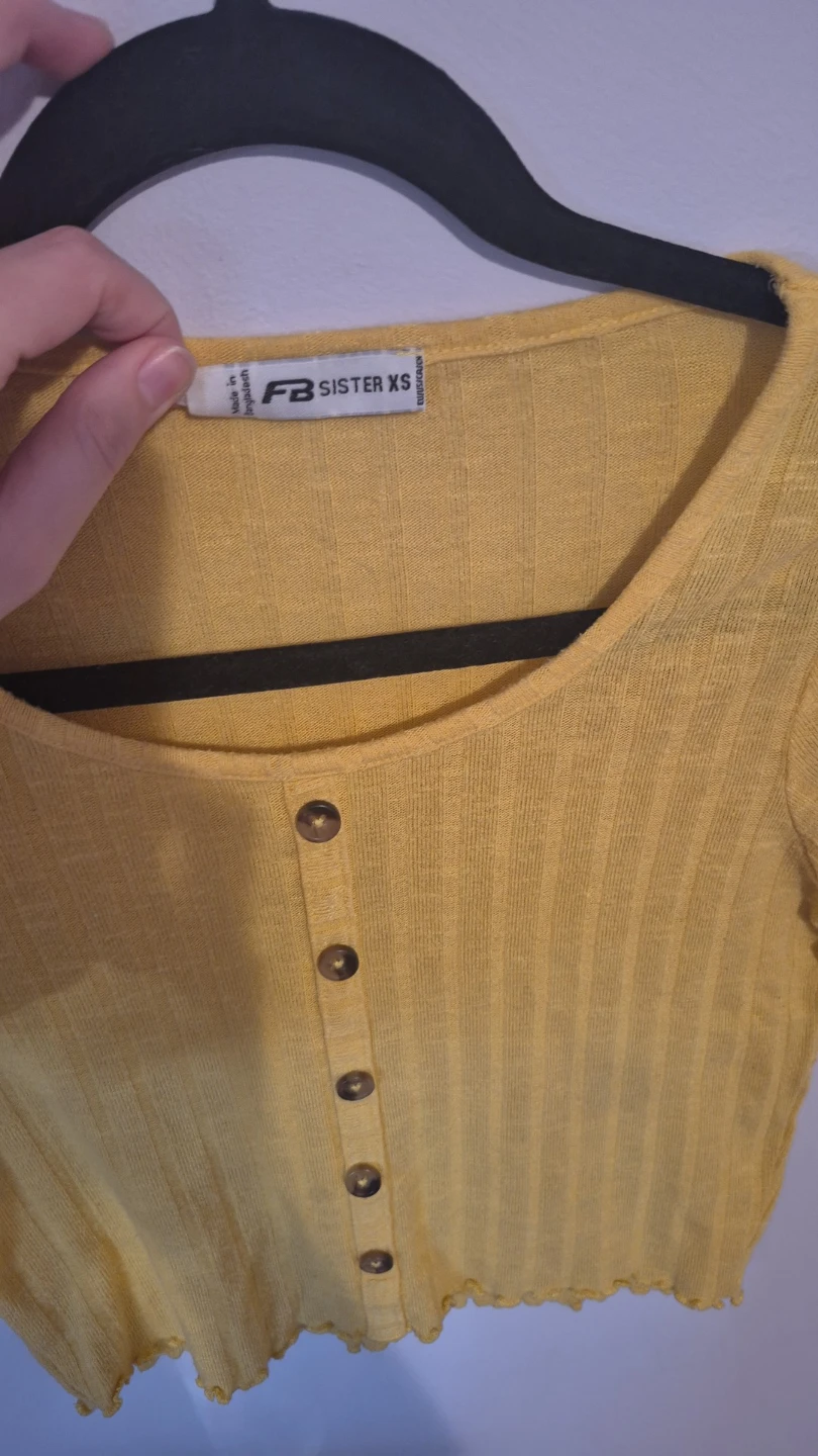 FB Sister Yellow Cropped Button-Up Top - photo 3