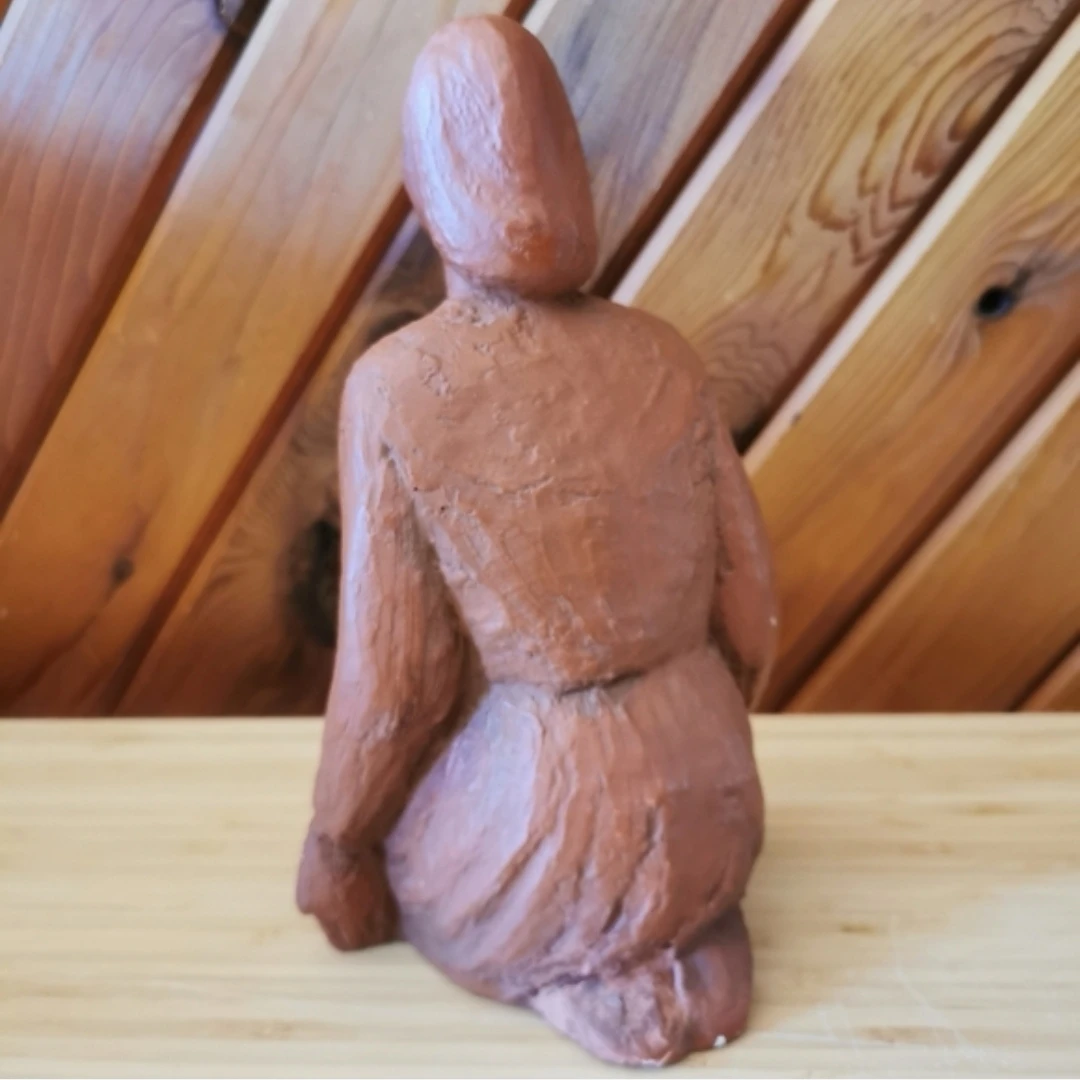 Vintage Handmade Kneeling Figure Sculpture – Signed Artist Piece - photo 5