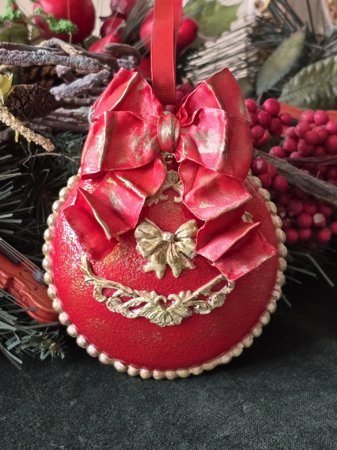 Holiday Medallion(s), 2nd run of 1-3 individual items - photo 4