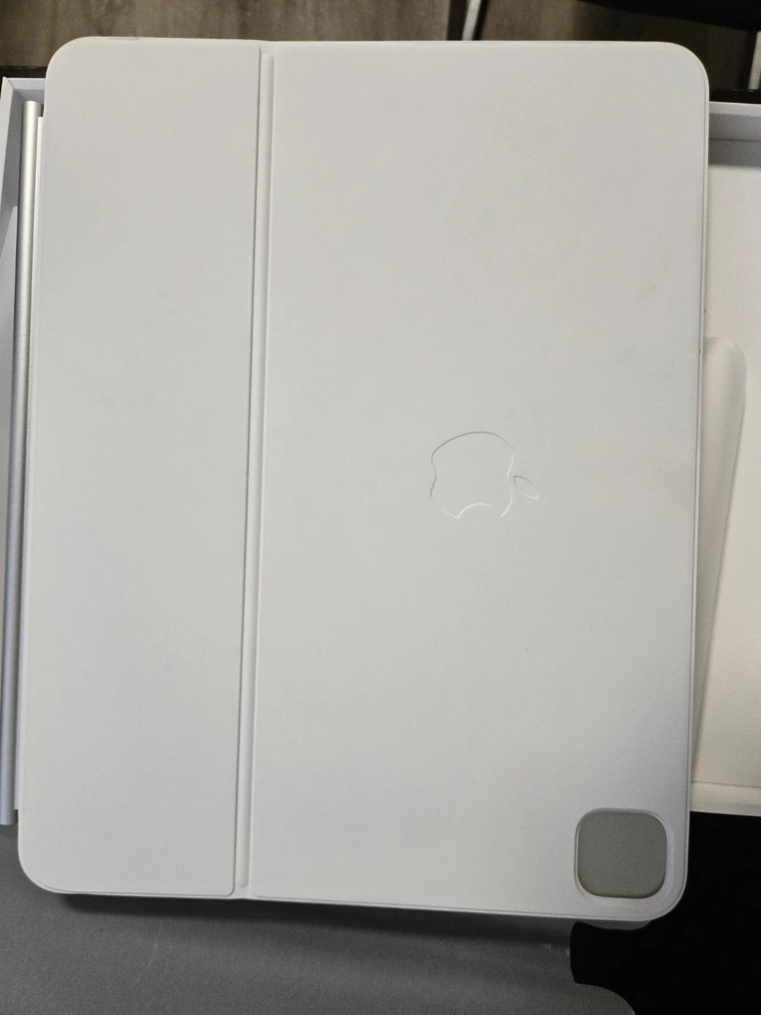 Apple Magic Keyboard for iPad Pro - photo 2