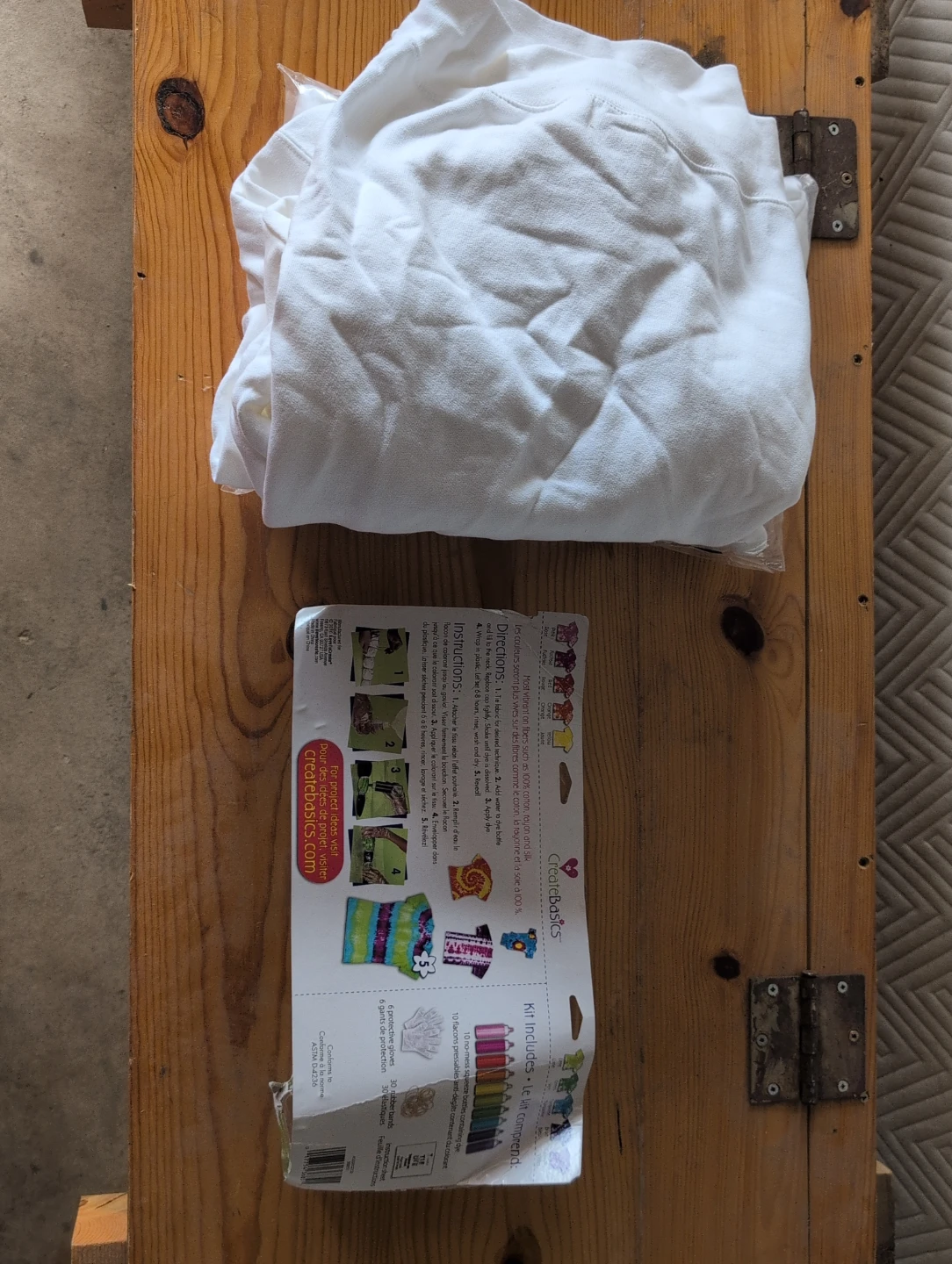 Create Basics Tie Dye Kit with plus size white hoodies - photo 2