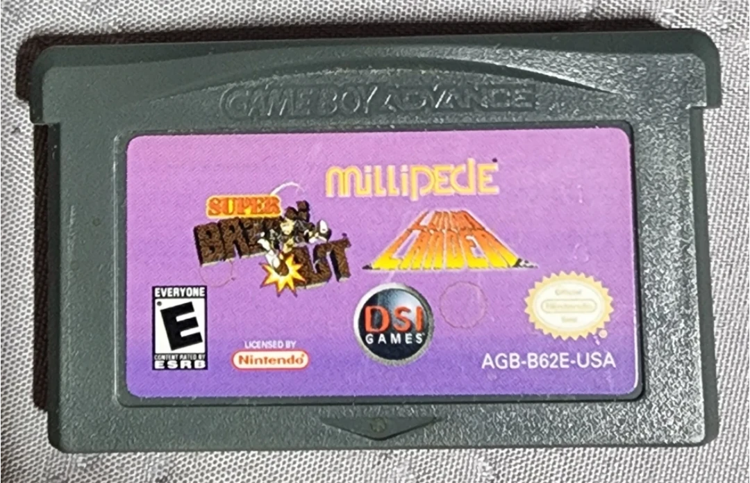 Limited Edition "NES" Nintendo GBA SP with Charger, Game & Case - photo 2