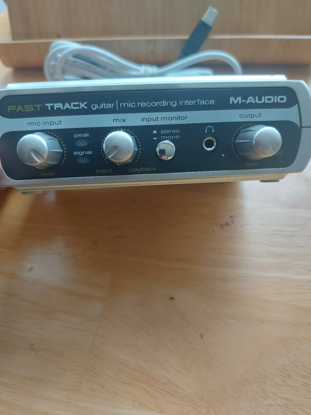 M-Audio Fast Track Guitar Mic Recording Interface - photo 2