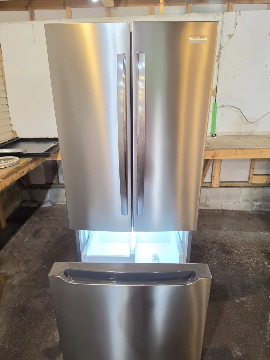 Frigidaire Gallery 30" 2 Years Old  - Delivery Available 🚚 - photo 2