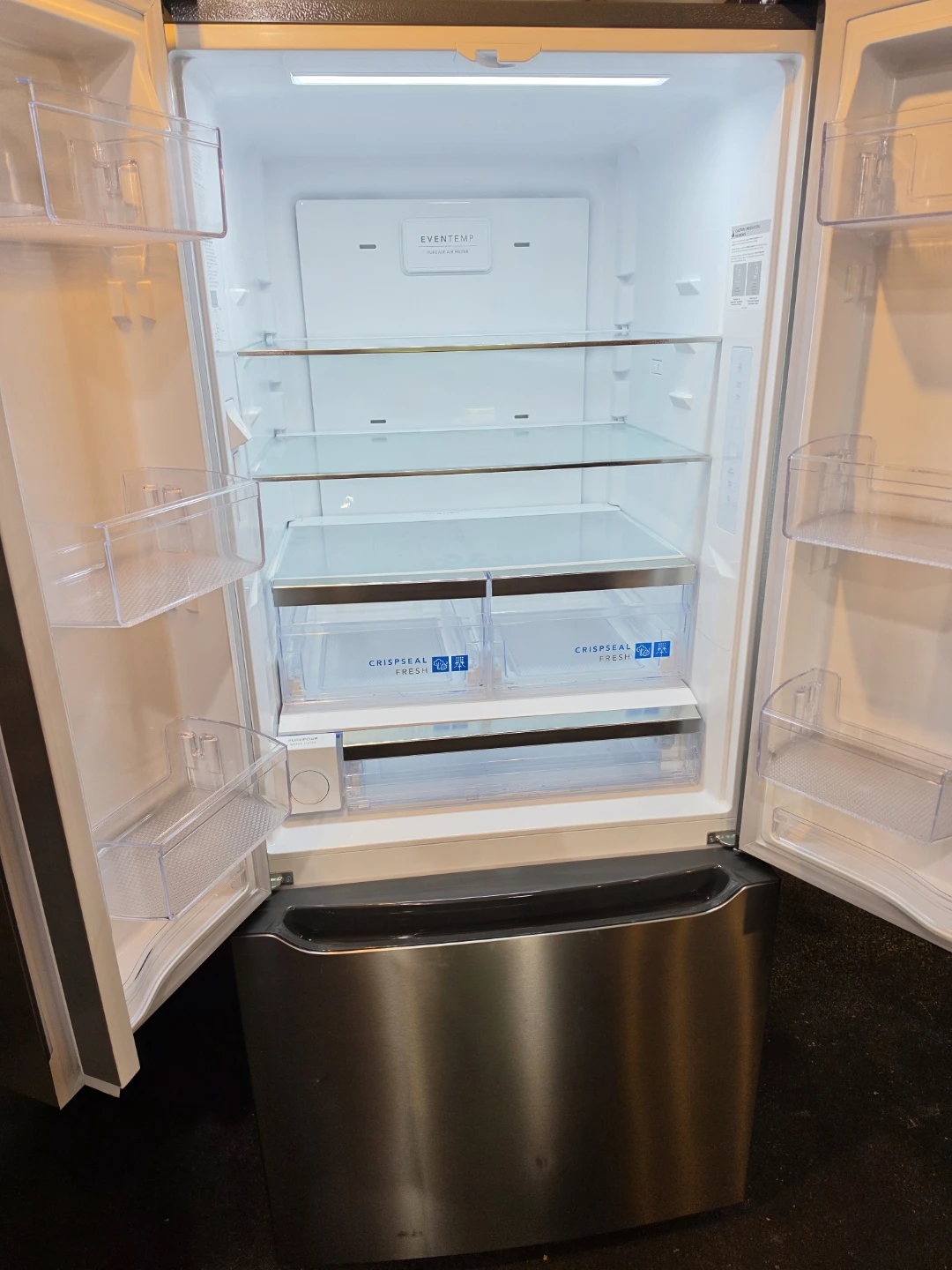 Frigidaire Gallery 30" 2 Years Old  - Delivery Available 🚚 - photo 3