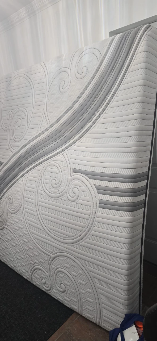 *** KING Mattress *** Mississauga - photo 5