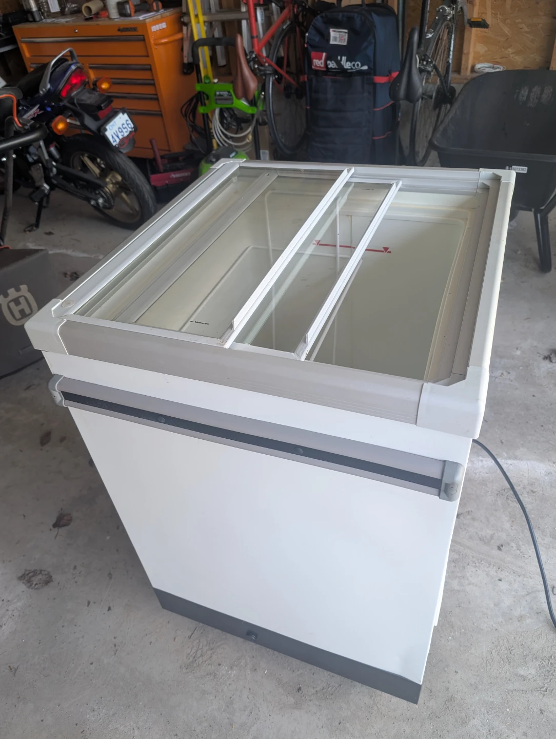 Fricon Chest Freezer THG 170 G M1C2 - photo 2