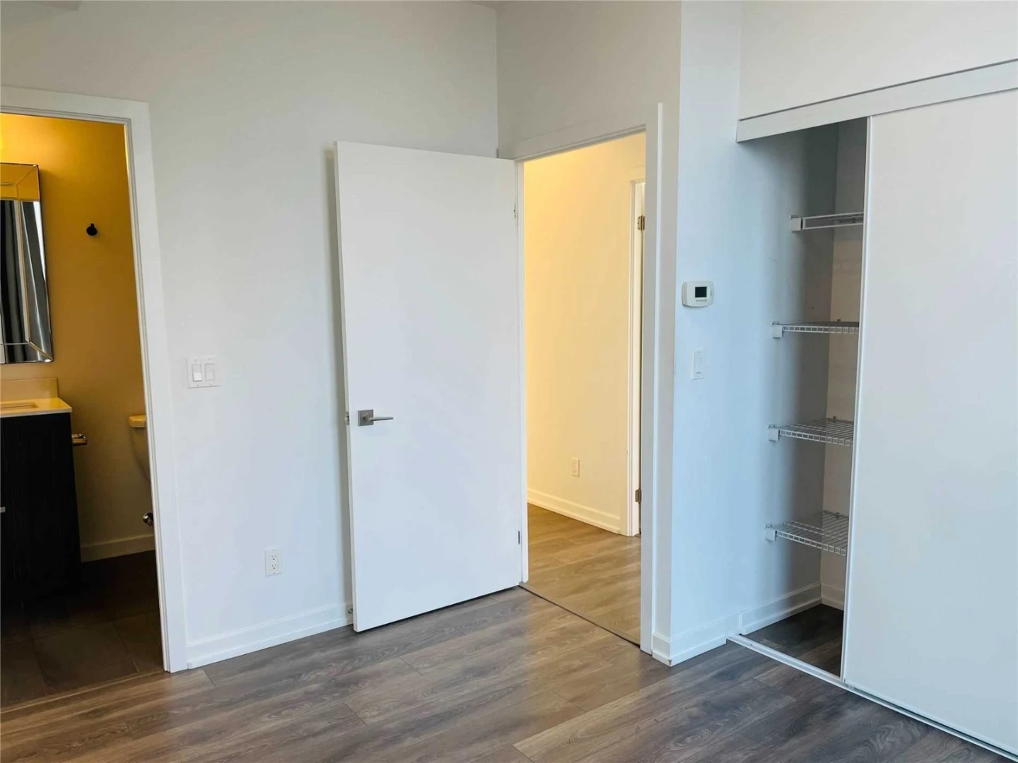 2 bedroom 2 bathroom Apartment for rent - photo 5