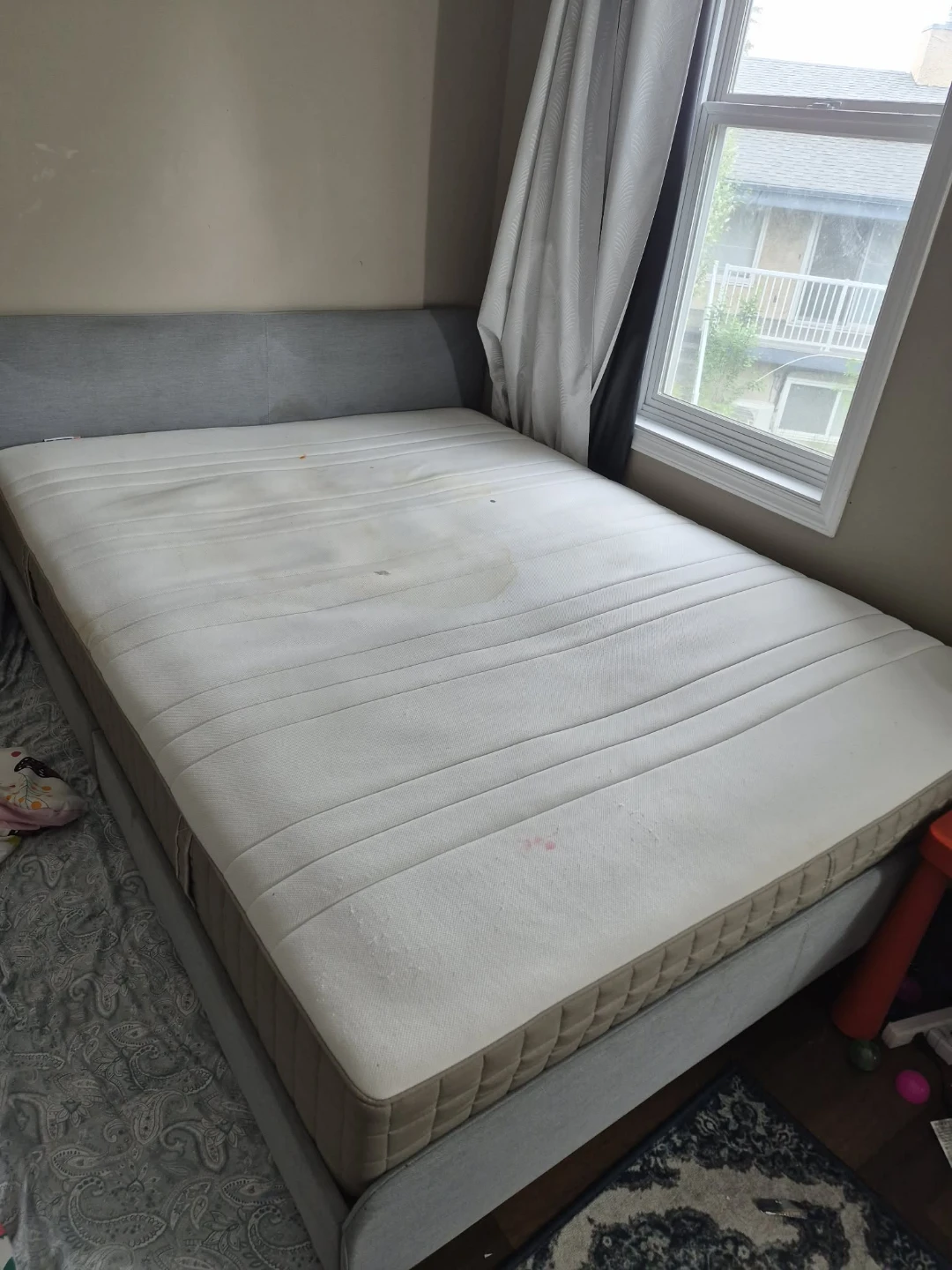 Queen Size Bed Frame with Mattress - photo 2