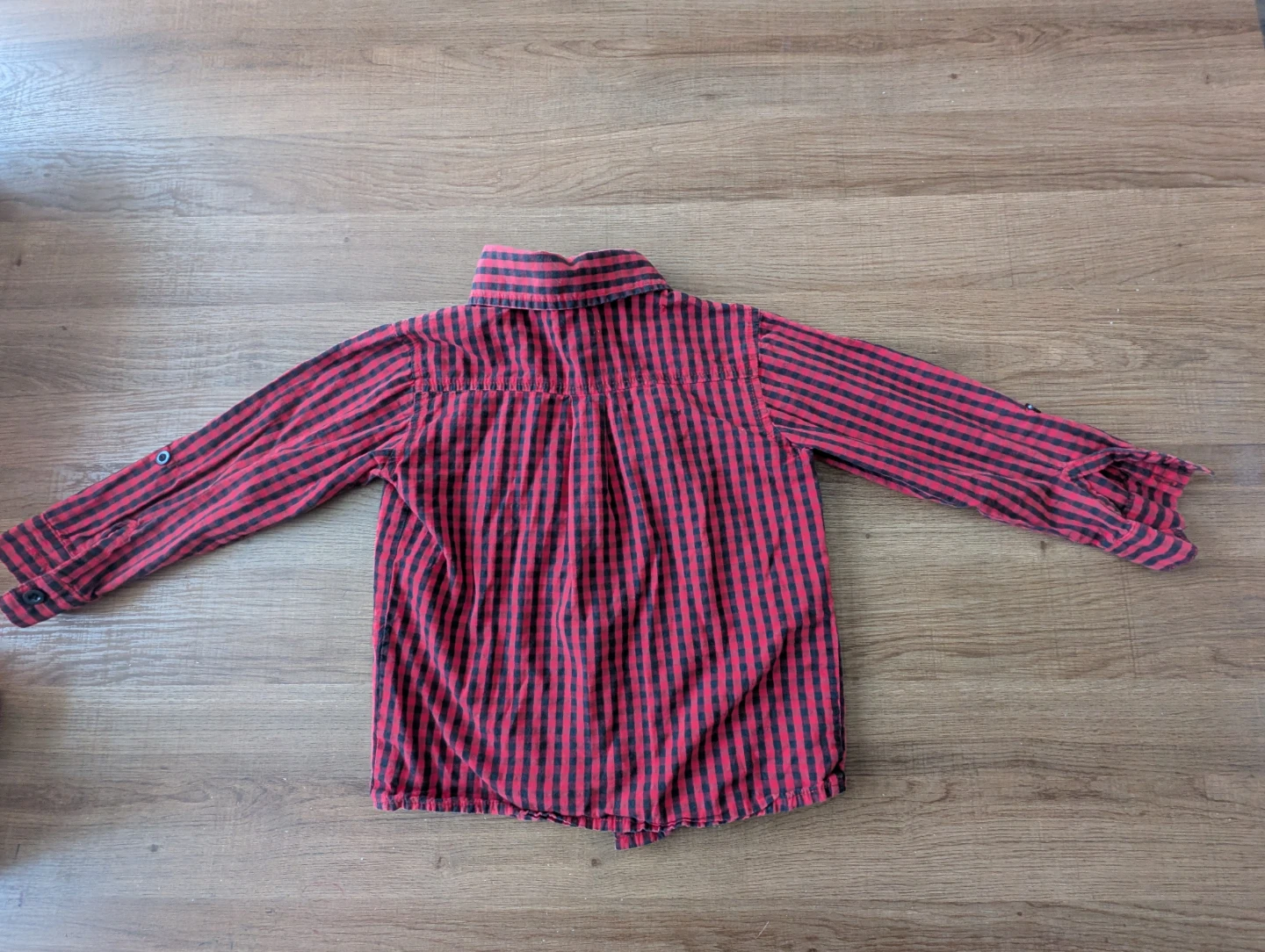 OshKosh B'gosh Red & Black Gingham Button-Up Shirt - 120CM - photo 2