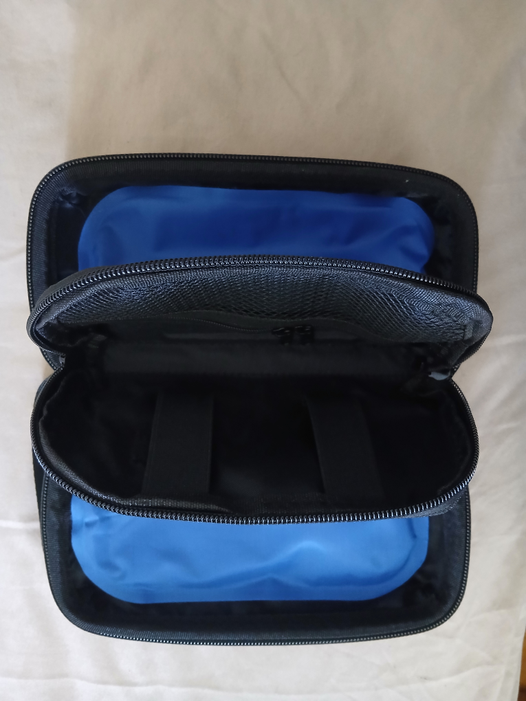 NEW portable insulin cooler travel case. - photo 2