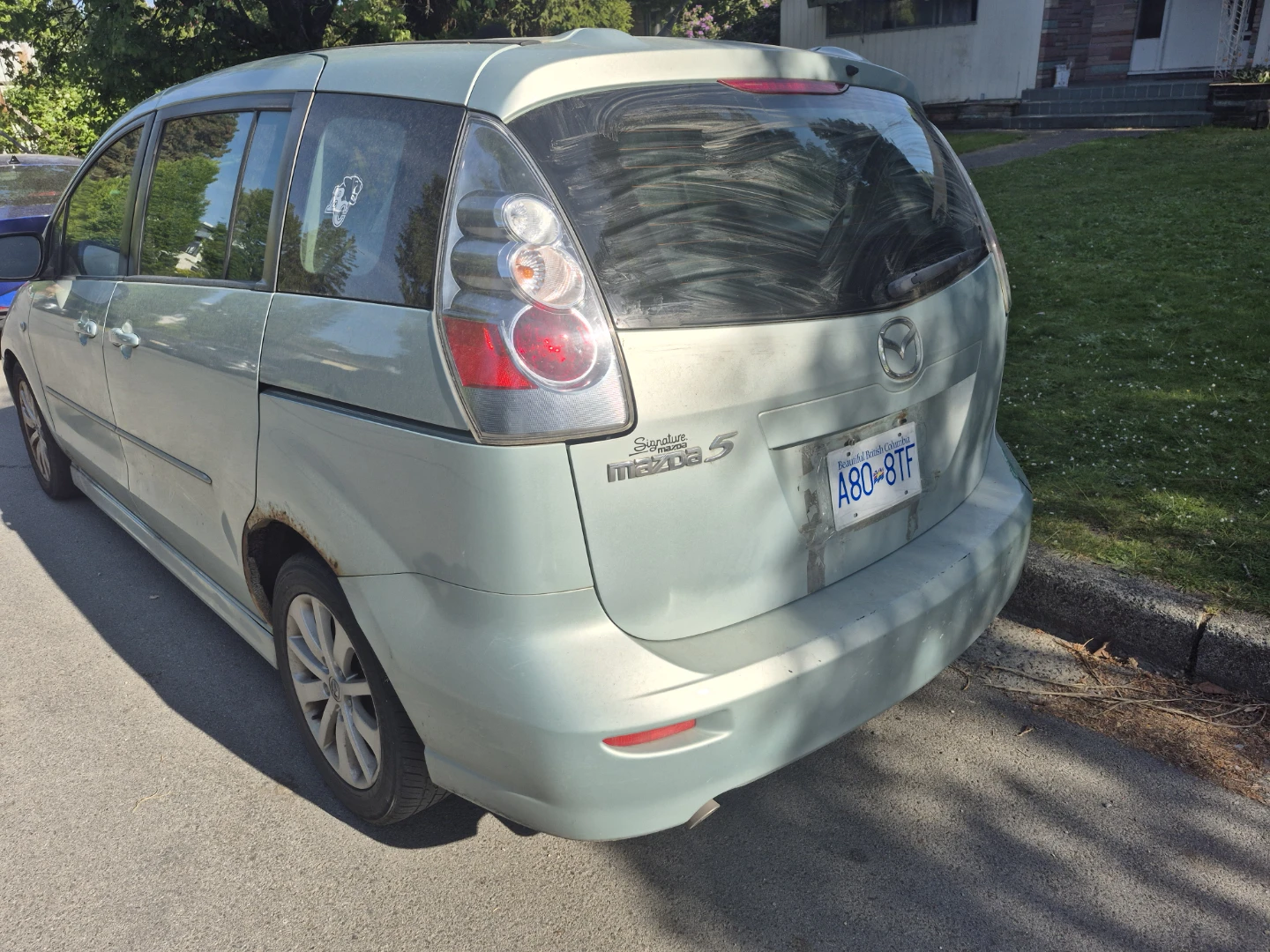 Mazda 5 Minivan