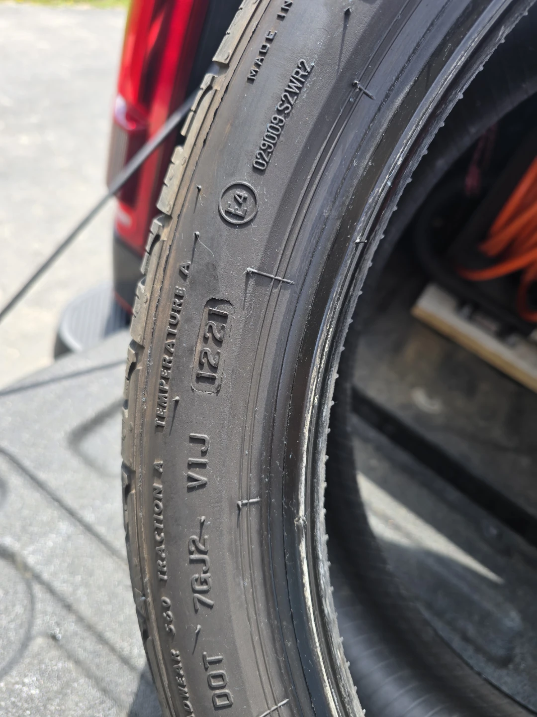 Bridgestone Turanza LS100. 225-40 R19 - photo 4