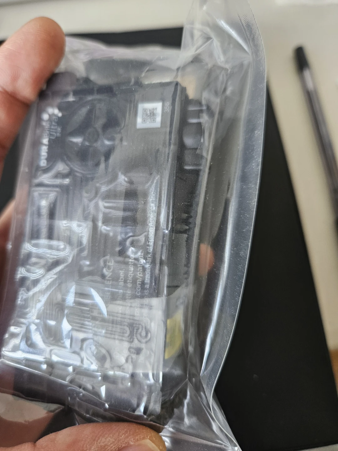 Epson Ink 802 XL Black Cartridge (open) - photo 2
