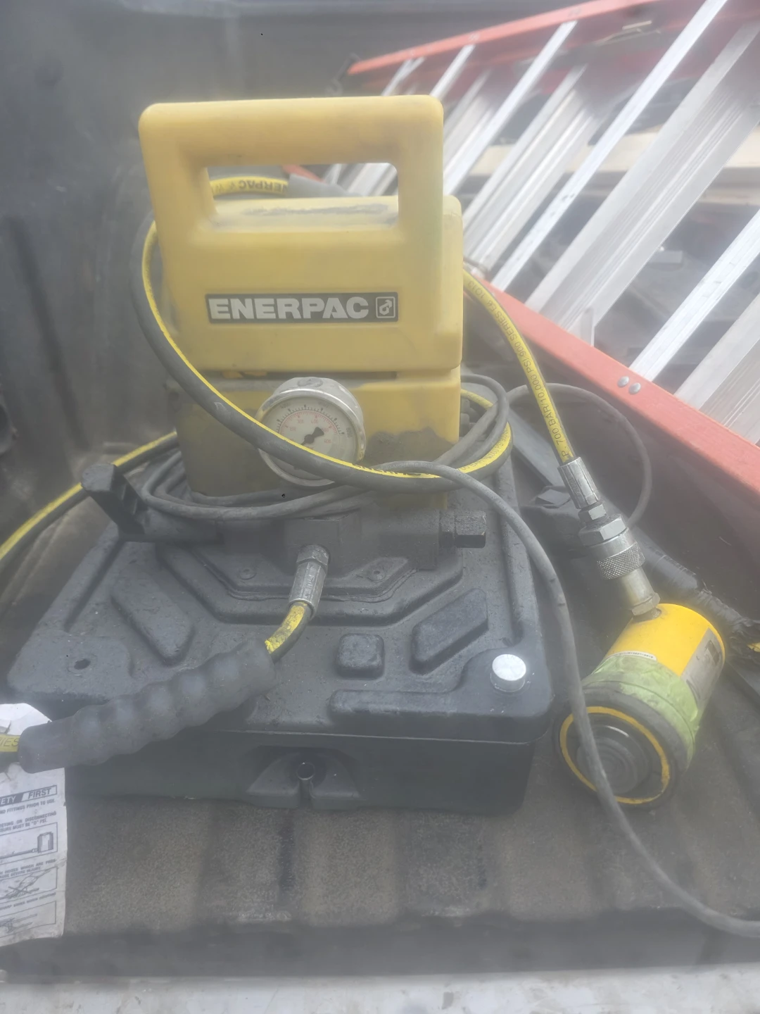 Enerpac Hydraulic Pump & Cylinder