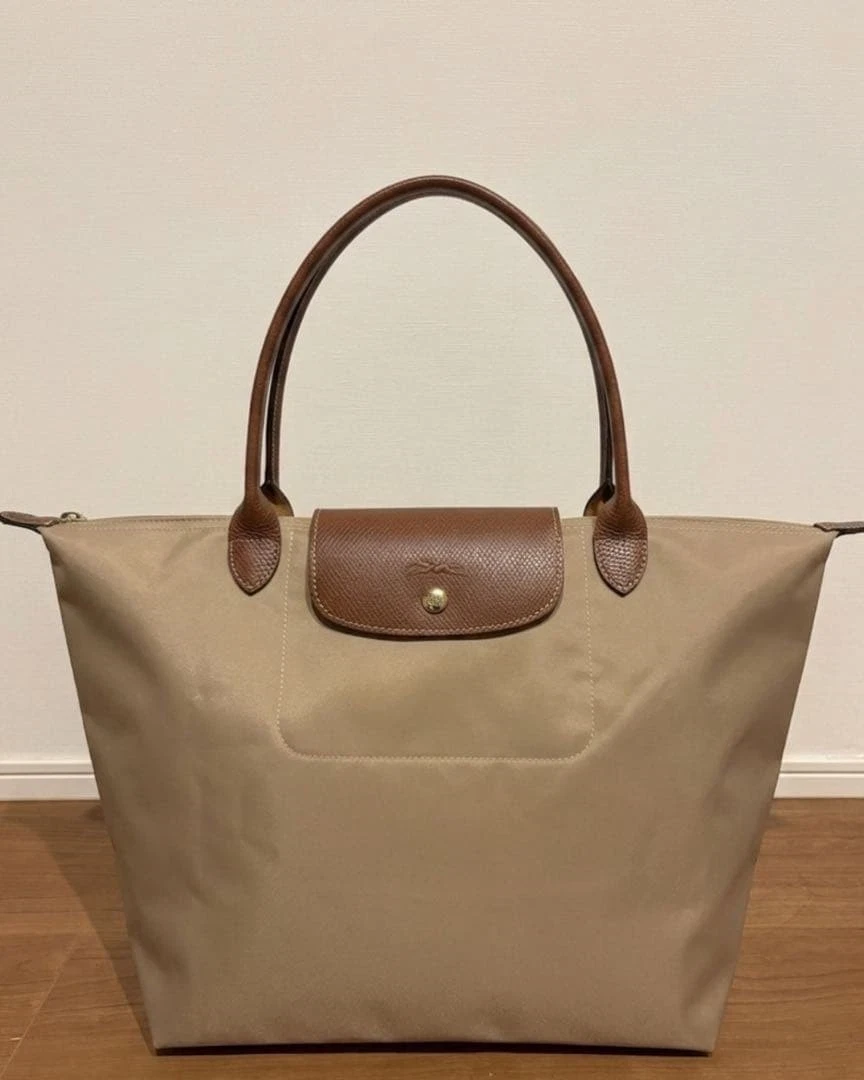 Longchamp Le Pliage M Tote - photo 2