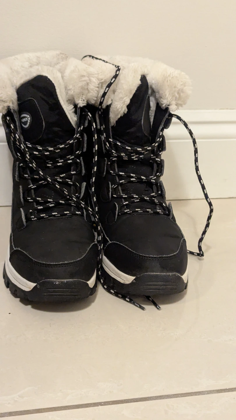 Black Winter Boots with Fur Lining - photo 2