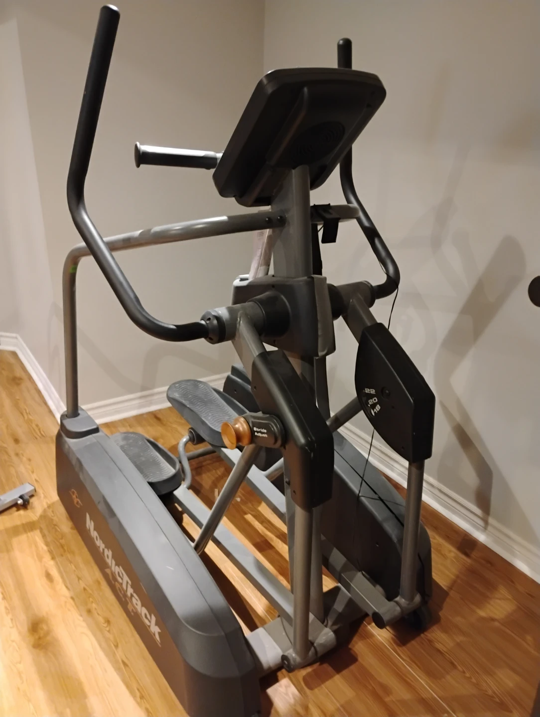 NordicTrack A.C.T. Commercial Elliptical