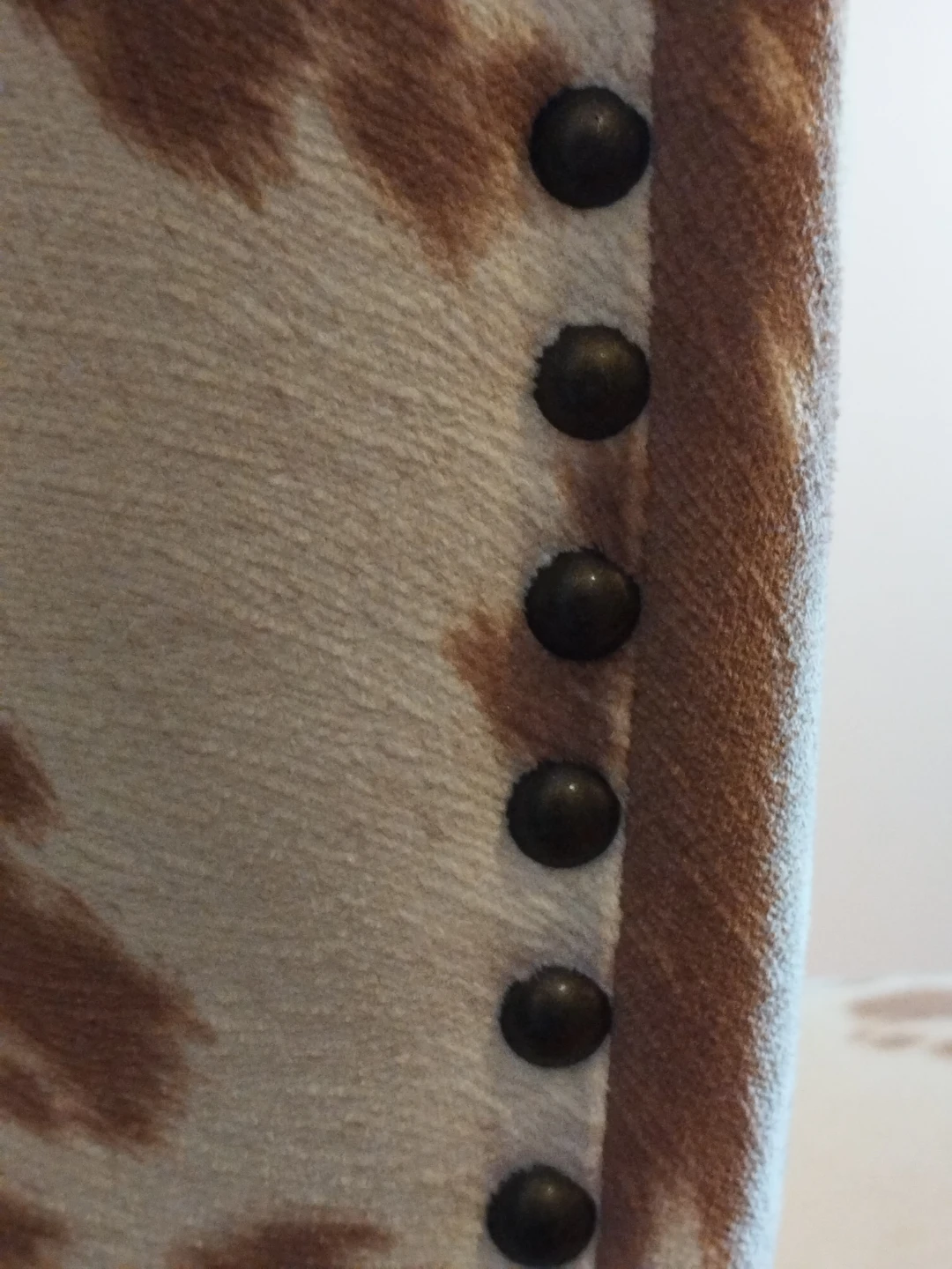 Cow Print Accent Chair (1) - photo 5