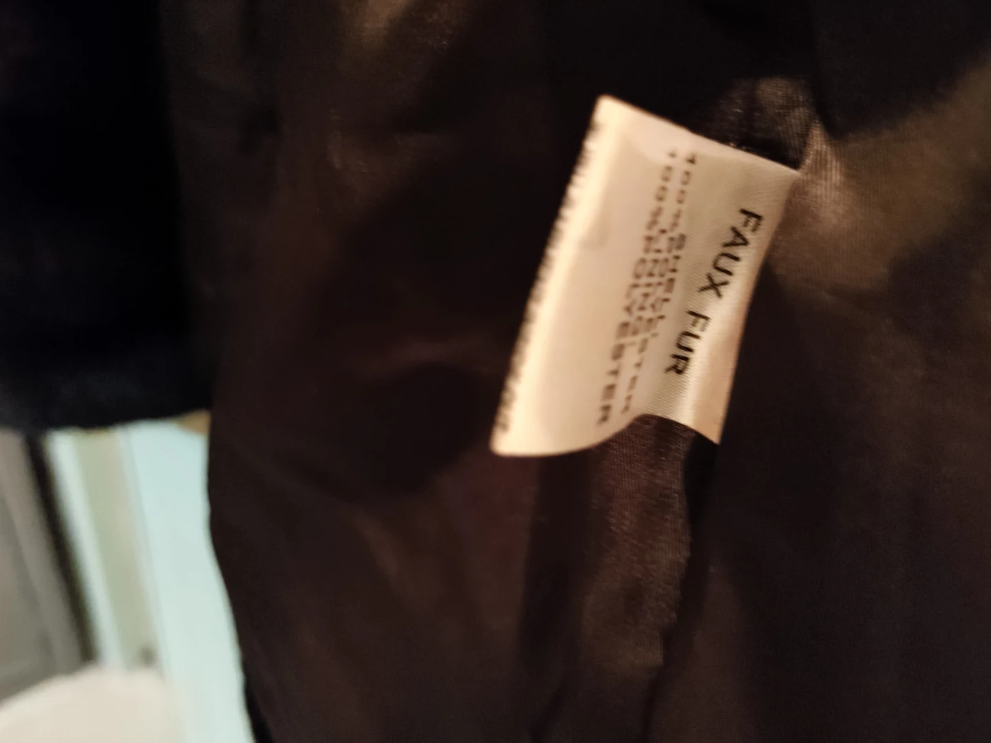 ANDY MODA Black Faux Fur Vest - Size L - photo 4