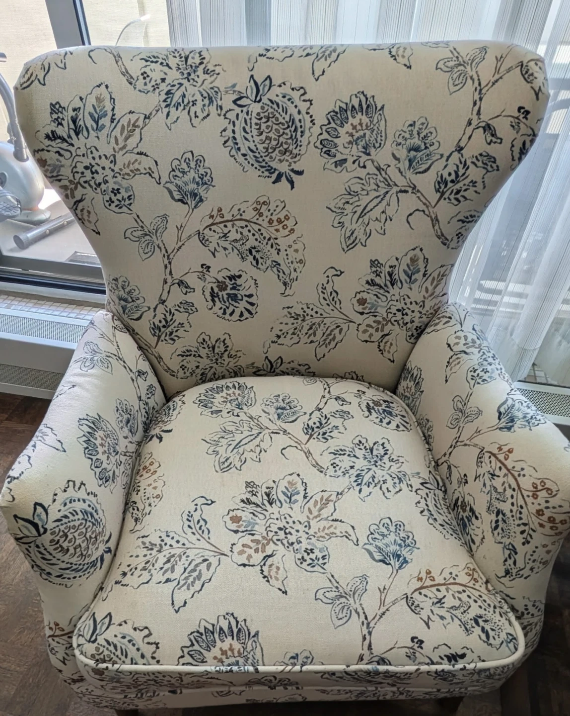 2 Wingback Accent Chair with Floral Print