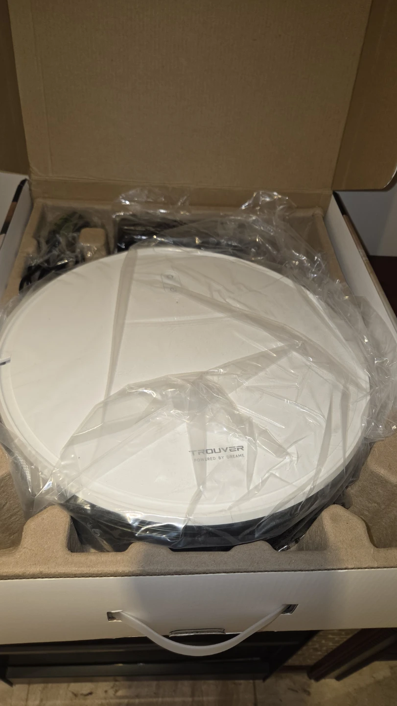 BRAND NEW Dreame Trouver M1 Robot Vacuum and Mop - photo 5