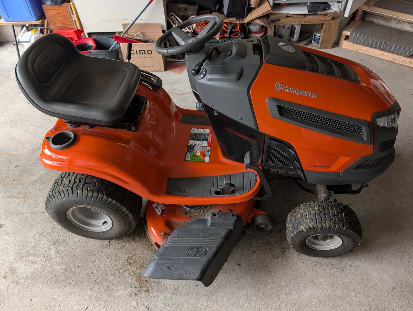 Husqvarna Riding Lawnmower YTA 18542 - photo 4