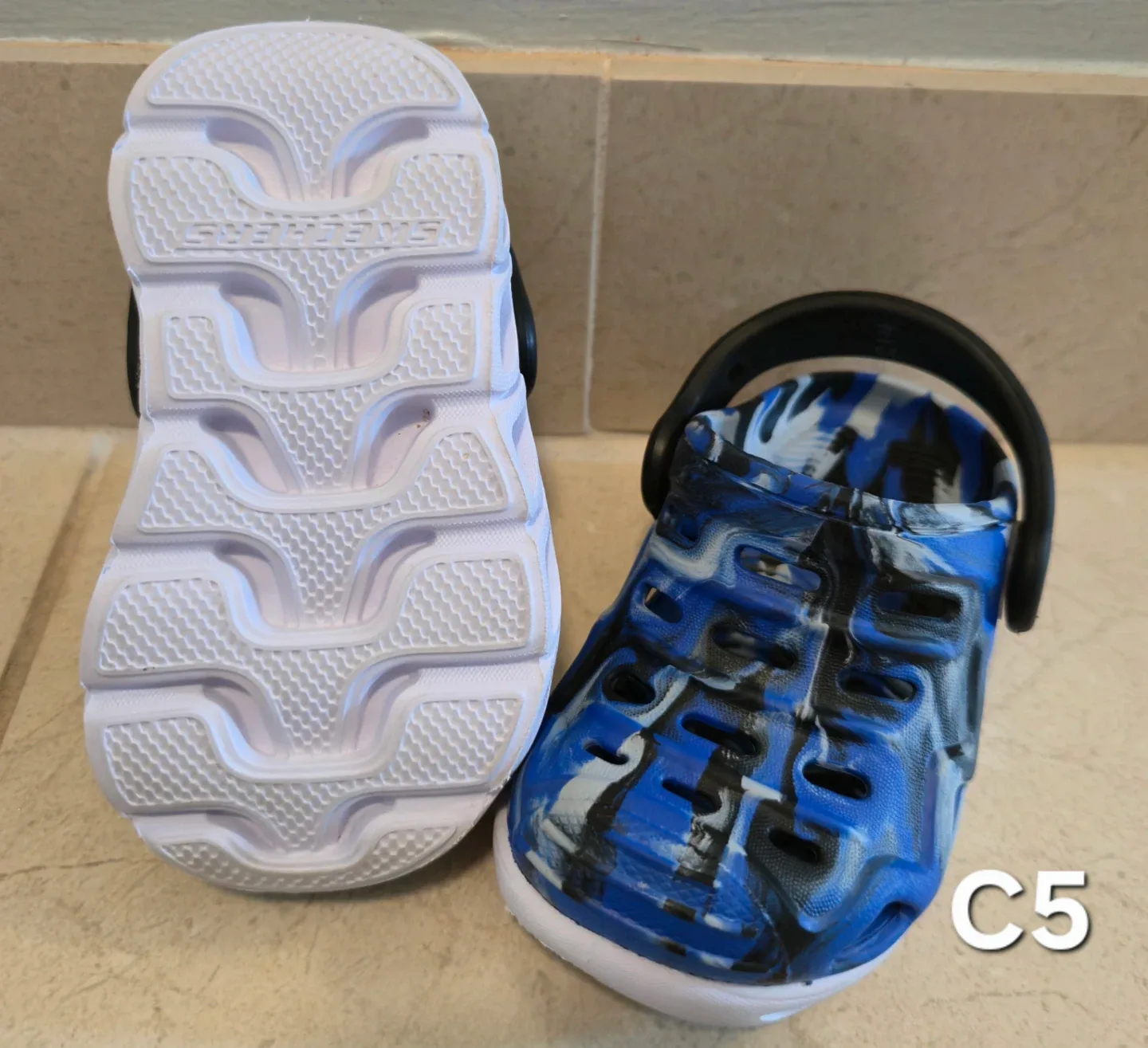 Skechers Light-Up Clogs Blue Camo Size 5 Toddler - photo 2
